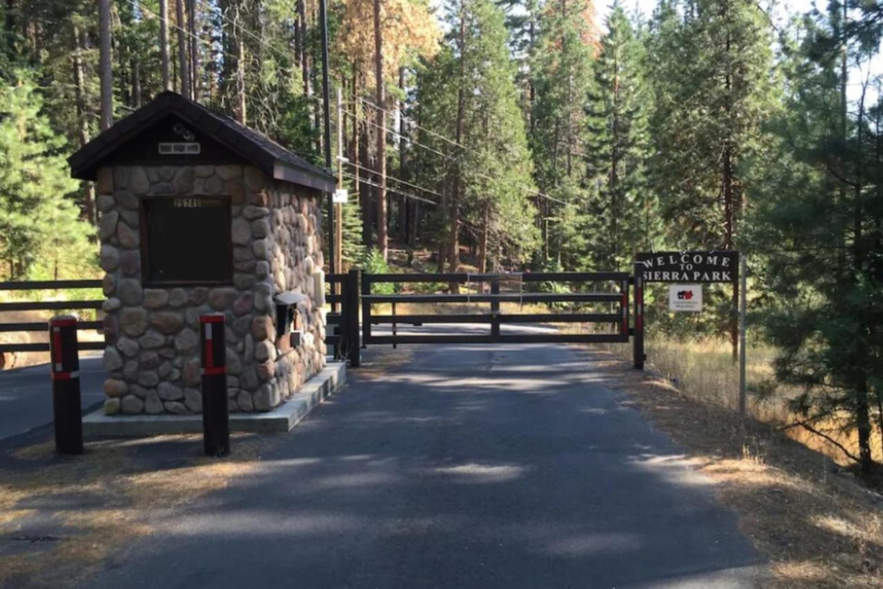 Beautiful Cabingated Parkpinecrest & Dodge Ridge Villa Long Barn Exterior foto